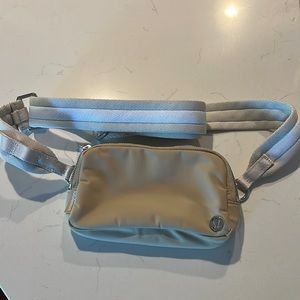 Lululemon Everywhere Cross Body Bag